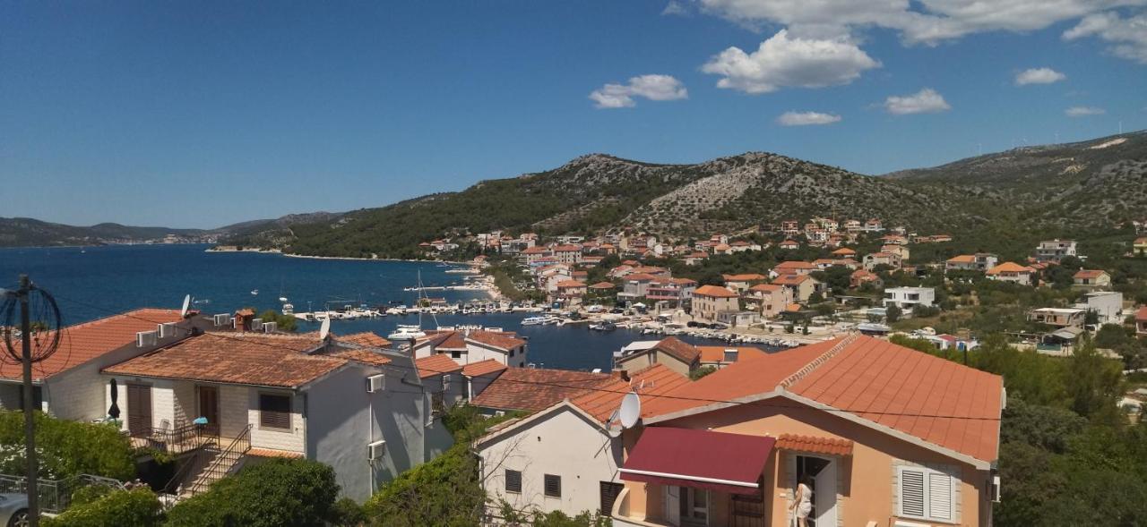Apartments Mara Seget Vranjica Εξωτερικό φωτογραφία
