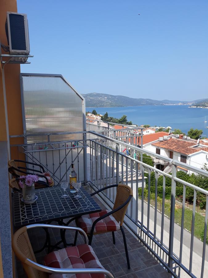 Apartments Mara Seget Vranjica Εξωτερικό φωτογραφία