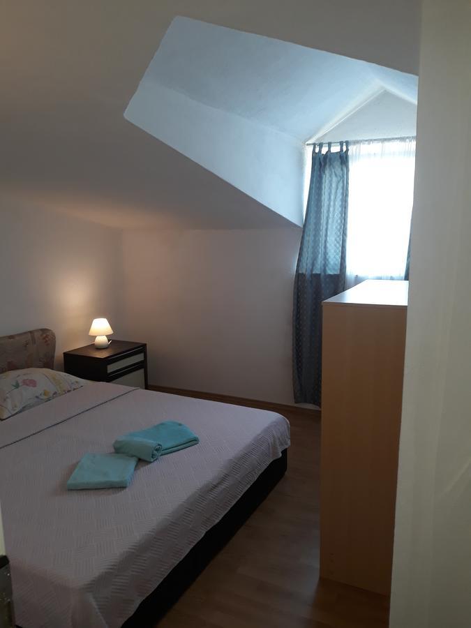 Apartments Mara Seget Vranjica Εξωτερικό φωτογραφία